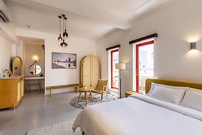 Leiden Homestay & Cafe