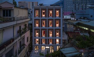 Leiden Homestay & Cafe