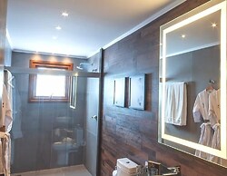 Wood Hotel - Casa da Montanha