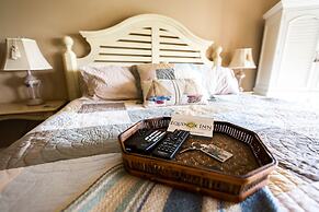 Equinox Inn at Canyon Lake