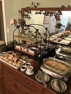 Equinox Inn at Canyon Lake