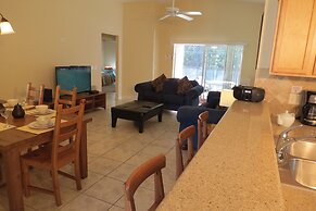 Kissimmee Maingate Pool Homes by SOVH