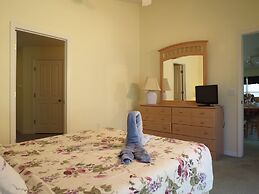 Kissimmee Maingate Pool Homes by SOVH