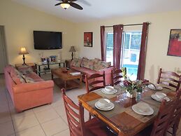 Kissimmee Maingate Pool Homes by SOVH