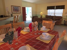 Kissimmee Maingate Pool Homes by SOVH