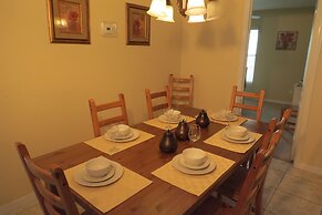 Kissimmee Maingate Pool Homes by SOVH