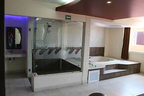 Motel Séptimo Eclipse - Adults Only