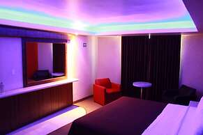Motel Séptimo Eclipse - Adults Only