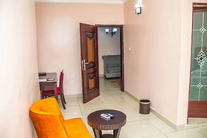 Royal Crest Hotel & Suites