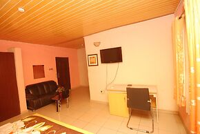 Juvacy Luxury Hotel 1