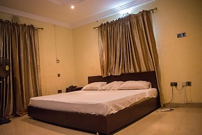 Taverna Guest House