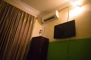Taverna Guest House