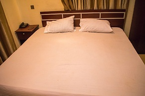Taverna Guest House