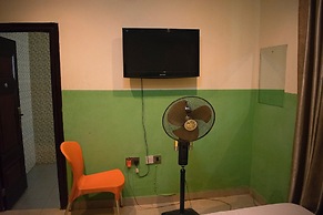 Taverna Guest House