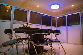 Taverna Guest House