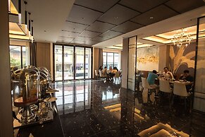 Confetti Garden Hotel