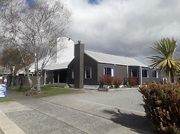 Tongariro River Retreat - Hostel
