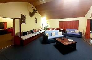 Tongariro River Retreat - Hostel