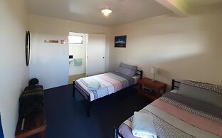 Tongariro River Retreat - Hostel