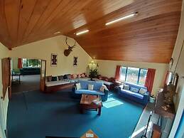 Tongariro River Retreat - Hostel