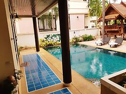 Punnapha Pool Villa  Pattaya