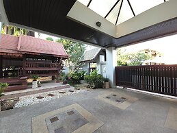 Punnapha Pool Villa  Pattaya