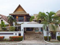 Punnapha Pool Villa  Pattaya