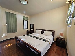 Punnapha Pool Villa  Pattaya