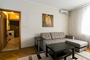 MaxRealty24 Chernyakhovskogo 3