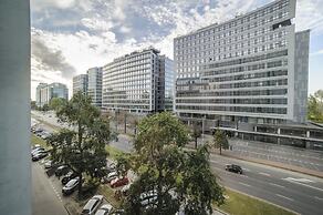 Warsaw Panorama Apartment
