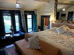 ROSASTAYS Jeolikote Bara Bungalow