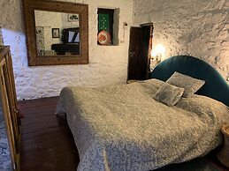 ROSASTAYS Jeolikote Bara Bungalow