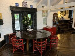 ROSASTAYS Jeolikote Bara Bungalow