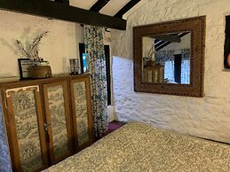 ROSASTAYS Jeolikote Bara Bungalow