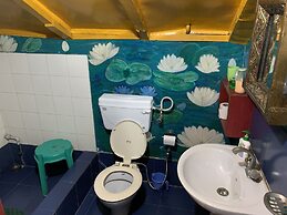 ROSASTAYS Jeolikote Bara Bungalow