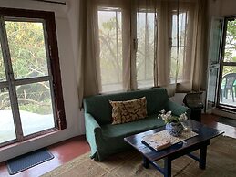 ROSASTAYS Jeolikote Bara Bungalow