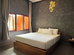 Tachang Airport Hotel