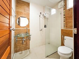 Tachang Airport Hotel