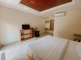 Tachang Airport Hotel