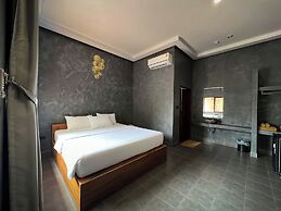 Tachang Airport Hotel