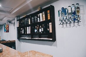 Tachang Airport Hotel