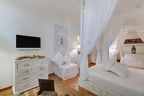 Fontana di Trevi Home