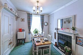 Garth Dderwen Guest House