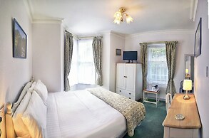 Garth Dderwen Guest House