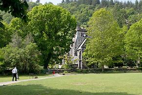 Garth Dderwen Guest House