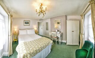 Garth Dderwen Guest House