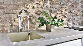 Thission Luxury Homes & SPA by K&K