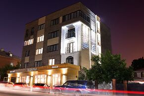 Capital Hotel