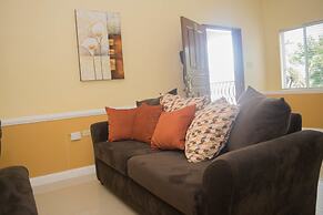 Rochester Modern Chic Apartment