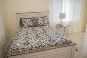 Rochester Modern Chic Apartment